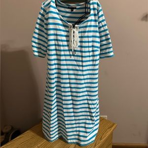 Gap dress size M, with lace up neck